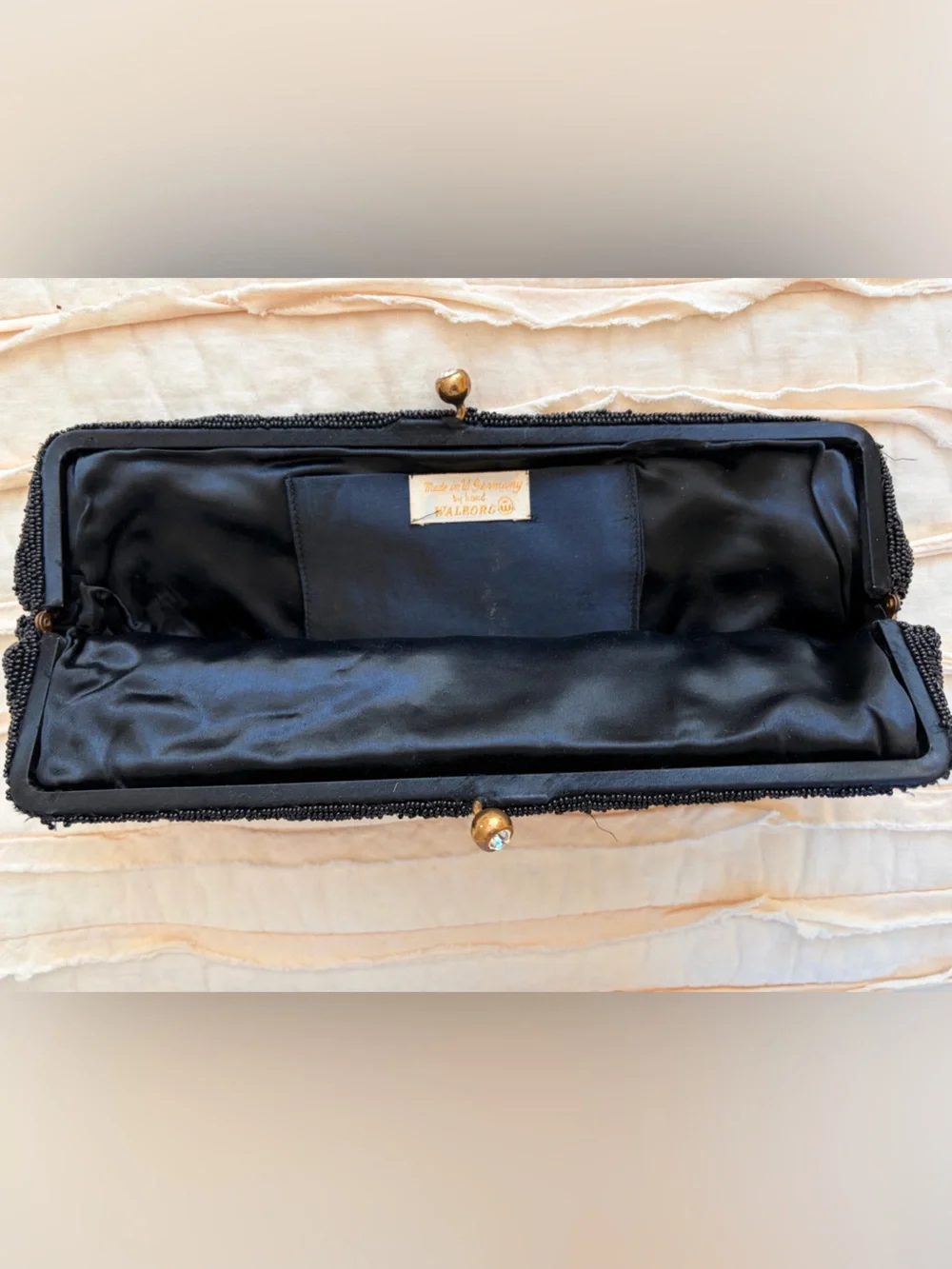 Vintage Walborg Black Beaded Kiss-Lock Clutch!